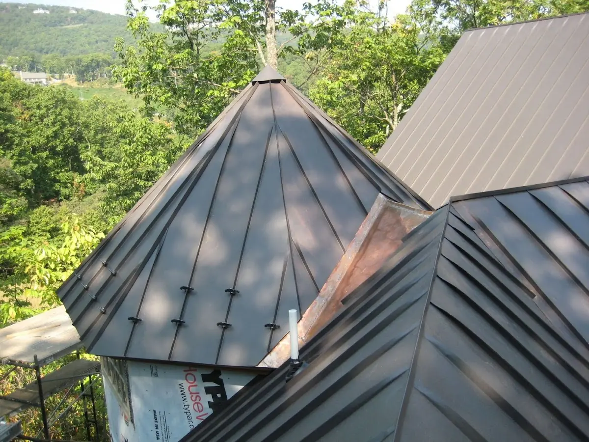 Professional Roof Tarp Installation by Craftsman Roofing in Northridge Point